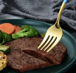 Merkloos Bestekset - 24 Delig Bestekset - 6 Personen - Rood/Goud - Tafellepels/Tafelmessen/Tafelvorken/Koffielepels - Roestvrij Staal 10 Merkloos Bestekset - 24 Delig Bestekset - 6 Personen - Rood/Goud - Tafellepels/Tafelmessen/Tafelvorken/Koffielepels - Roestvrij Staal -Sola Winkel 1200x1156