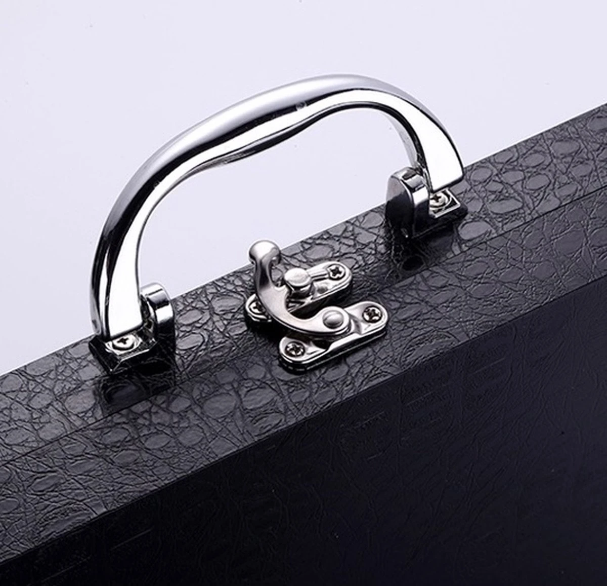 Merkloos Bestekset - 24 Delig Bestekset - 6 Personen - Rood/Goud - Tafellepels/Tafelmessen/Tafelvorken/Koffielepels - Roestvrij Staal 7 Merkloos Bestekset - 24 Delig Bestekset - 6 Personen - Rood/Goud - Tafellepels/Tafelmessen/Tafelvorken/Koffielepels - Roestvrij Staal - Afbeelding 7