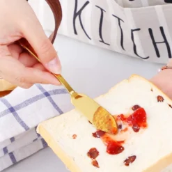 House Of Husk Botermesjes Set - Goud - RVS - Botermes - Smeermessen - Tapas Mesjes - 6 Stuks 9 House Of Husk Botermesjes Set - Goud - RVS - Botermes - Smeermessen - Tapas Mesjes - 6 Stuks -Sola Winkel 1200x1200 391