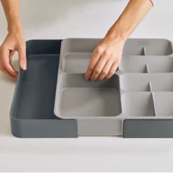 Joseph Joseph Bestek Organizer Uitschuifbaar - Grijs - Sorteervakken & Uitschuifbaar 19 Joseph Joseph Bestek Organizer Uitschuifbaar - Grijs - Sorteervakken & Uitschuifbaar -Sola Winkel 1200x1200 432