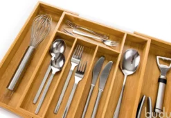 Budu Uitschuifbare Bamboe Bestekbak #33,5 (33,5 Cm Diep) - Bestekcassette Hout - Besteklade - 33,5 X 28 - 45 Cm - 5/7 Vakken 11 Budu Uitschuifbare Bamboe Bestekbak #33,5 (33,5 Cm Diep) - Bestekcassette Hout - Besteklade - 33,5 X 28 - 45 Cm - 5/7 Vakken -Sola Winkel 1200x828