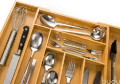 Budu Uitschuifbare Bamboe Bestekbak #47 (47 Cm Diep) - Bestekcassette Hout - Besteklade - 47 X 30,6 - 50 Cm - 6/8 Vakken 11 Budu Uitschuifbare Bamboe Bestekbak #47 (47 Cm Diep) - Bestekcassette Hout - Besteklade - 47 X 30,6 - 50 Cm - 6/8 Vakken -Sola Winkel 1200x839 1