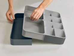 Joseph Joseph Bestek Organizer Uitschuifbaar - Grijs - Sorteervakken & Uitschuifbaar 31 Joseph Joseph Bestek Organizer Uitschuifbaar - Grijs - Sorteervakken & Uitschuifbaar -Sola Winkel 1200x900 14