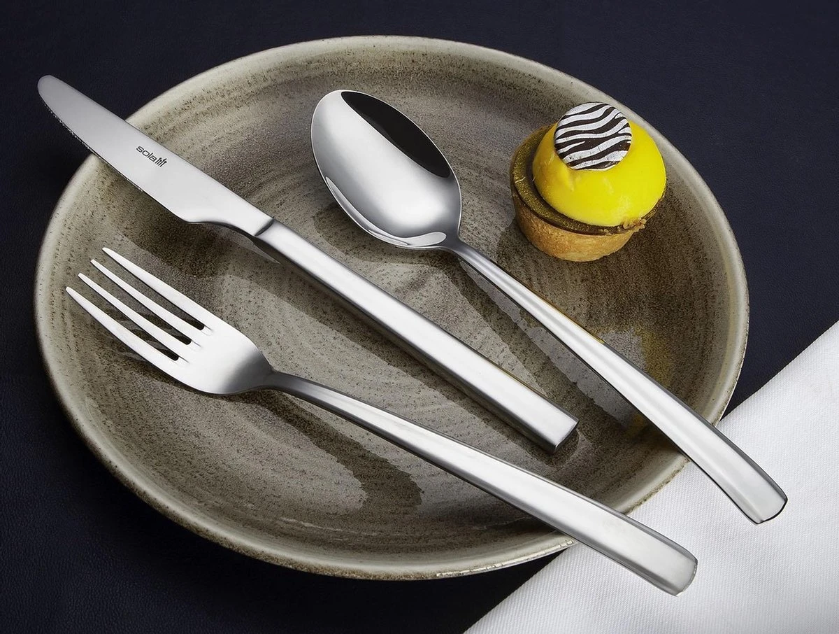 Sola Bestekset Amstel - Economy - 8 Persoons - 70 Delig - Zilver Chroomstaal 18/0 - RVS 2 Sola Bestekset Amstel - Economy - 8 Persoons - 70 Delig - Zilver Chroomstaal 18/0 - RVS - Afbeelding 2